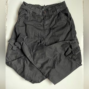 Black gothic cargos